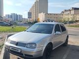 Volkswagen Golf 2001 года за 2 200 000 тг. в Астана