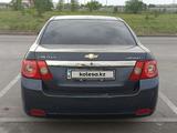 Chevrolet Epica 2007 года за 2 800 000 тг. в Караганда – фото 4
