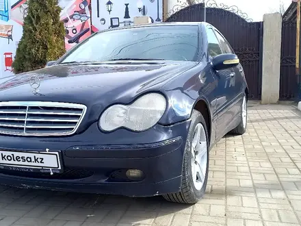 Mercedes-Benz C 200 2000 года за 1 700 000 тг. в Уральск – фото 4