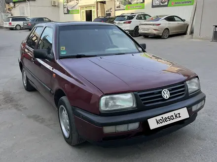 Volkswagen Vento 1994 года за 1 100 000 тг. в Шымкент – фото 2