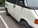 Volkswagen Multivan 1992 года за 2 500 000 тг. в Караганда – фото 2