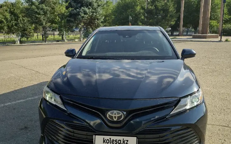 Toyota Camry 2019 года за 6 000 000 тг. в Актобе