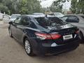 Toyota Camry 2019 года за 7 300 000 тг. в Актобе – фото 3