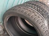 225.40.R18-пара зимней шипованнлй резины Marshal 95% резины за 75 000 тг. в Алматы