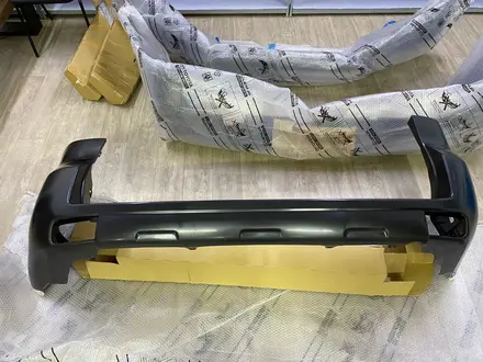 Задний бампер Toyota Land Cruiser Prado 150 за 135 000 тг. в Астана