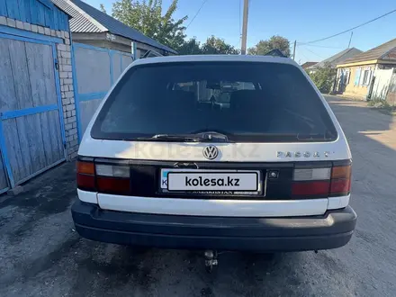 Volkswagen Passat 1993 года за 1 400 000 тг. в Семей – фото 3