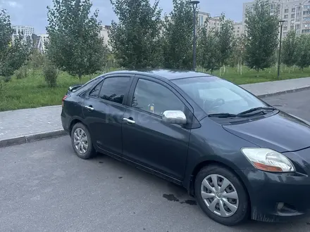 Toyota Yaris 2010 года за 4 500 000 тг. в Астана – фото 2