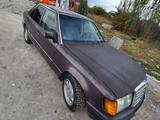 Mercedes-Benz E 230 1992 годаfor1 100 000 тг. в Алматы