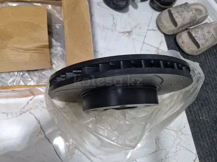 Тормозные диски передние с префораций за 40 000 тг. в Шымкент – фото 4