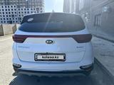 Kia Sportage 2018 года за 9 300 000 тг. в Атырау – фото 4