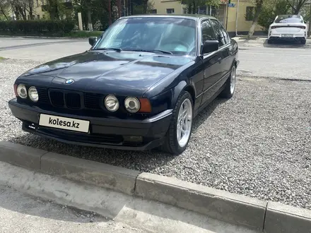 BMW 525 1991 года за 2 300 000 тг. в Туркестан