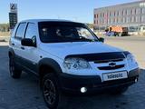 Chevrolet Niva 2011 годаfor3 500 000 тг. в Уральск – фото 2