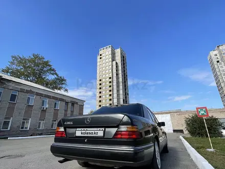 Mercedes-Benz E 230 1990 года за 1 750 000 тг. в Тайынша – фото 12