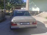 Mercedes-Benz E 200 1992 годаүшін1 800 000 тг. в Кентау – фото 4