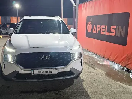 Hyundai Santa Fe 2021 года за 15 000 000 тг. в Уральск – фото 17