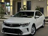 Toyota Camry 2017 года за 9 600 000 тг. в Караганда