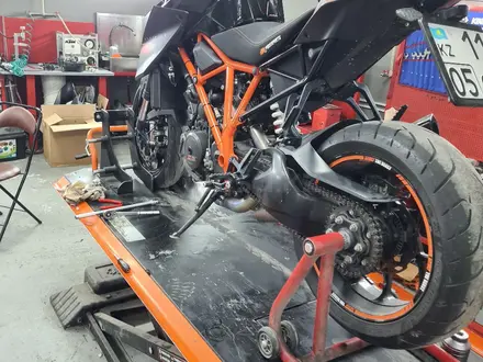 KTM  1290 Super Duke R 2015 года за 6 000 000 тг. в Алматы – фото 3