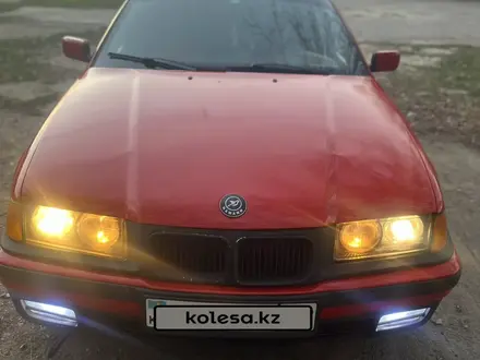 BMW 320 1991 года за 1 500 000 тг. в Тараз