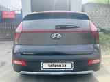 Hyundai Bayon 2023 года за 7 400 000 тг. в Семей – фото 3