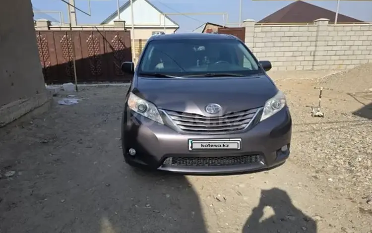 Toyota Sienna 2016 года за 15 000 000 тг. в Алматы