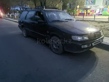 Volkswagen Passat 1994 года за 1 500 000 тг. в Кульсары – фото 4