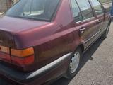 Volkswagen Vento 1992 года за 1 600 000 тг. в Шымкент – фото 5