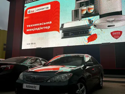 Toyota Camry 2002 года за 3 650 000 тг. в Актобе – фото 2