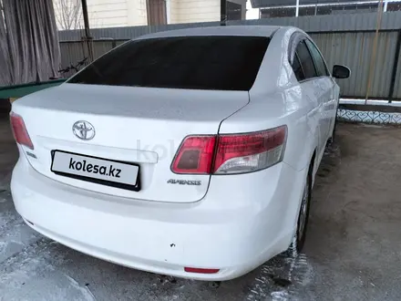 Toyota Avensis 2010 года за 6 200 000 тг. в Семей – фото 2