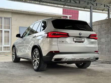 BMW X5 2019 года за 32 000 000 тг. в Шымкент – фото 2