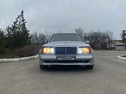 Mercedes-Benz E 260 1992 года за 1 500 000 тг. в Шымкент – фото 7