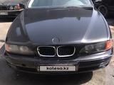 BMW 528 1999 годаүшін1 600 000 тг. в Тараз