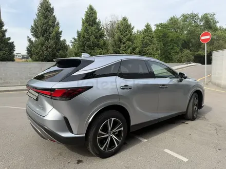 Lexus RX 350 2023 года за 30 500 000 тг. в Алматы – фото 14