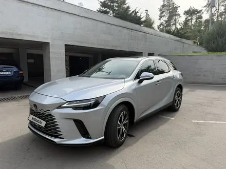 Lexus RX 350 2023 года за 30 500 000 тг. в Алматы – фото 8