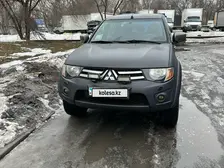 Mitsubishi L200, 2013