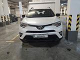 Toyota RAV4 2019 года за 12 300 000 тг. в Алматы