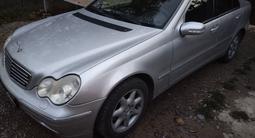 Mercedes-Benz C 240 2000 года за 2 500 000 тг. в Шымкент