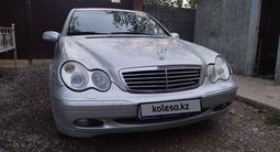 Mercedes-Benz C 240 2000 года за 2 500 000 тг. в Шымкент – фото 2