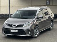 Toyota Sienna 2017 годаүшін15 500 000 тг. в Шымкент