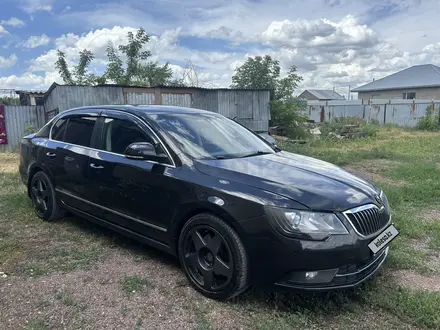 Skoda Superb 2014 года за 6 000 000 тг. в Астана – фото 2