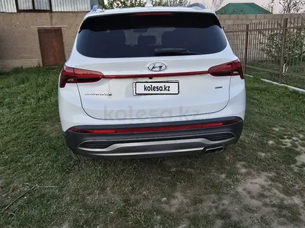 Hyundai Santa Fe 2022 года за 15 200 000 тг. в Шымкент – фото 3