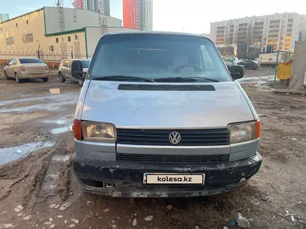 Volkswagen Caravelle 1991 года за 1 300 000 тг. в Астана