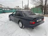 Mercedes-Benz E 300 1993 годаfor1 100 000 тг. в Талдыкорган – фото 3