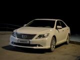 Toyota Camry 2013 года за 8 500 000 тг. в Жанаозен – фото 2