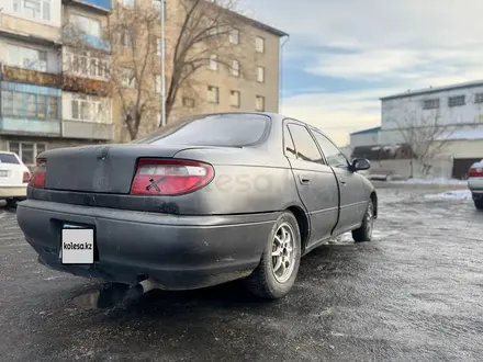 Toyota Carina 1996 года за 1 600 000 тг. в Семей – фото 4