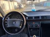 Mercedes-Benz E 200 1992 годаfor1 100 000 тг. в Тараз – фото 4