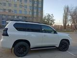 Toyota Land Cruiser Prado 2021 года за 29 500 000 тг. в Актобе – фото 3