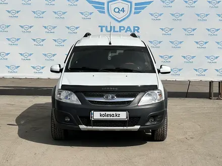 ВАЗ (Lada) Largus Cross 2017 года за 6 000 000 тг. в Актобе – фото 2