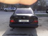 Mercedes-Benz E 230 1993 годаүшін1 600 000 тг. в Актобе – фото 3