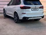 BMW X5 2020 года за 34 500 000 тг. в Шымкент – фото 2