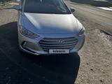 Hyundai Elantra 2016 годаfor5 700 000 тг. в Атырау – фото 5